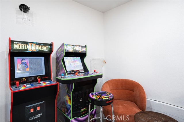 Detail Gallery Image 42 of 45 For 1117 Crater Mountain, Big Bear City,  CA 92314 - 5 Beds | 3 Baths