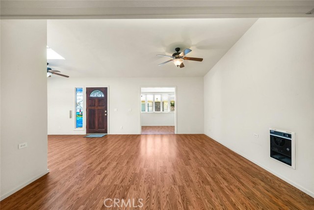 13350 St. Andrews Drive, Seal Beach CA: https://media.crmls.org/medias/2778320b-9b2e-4e27-afaa-0998da42773c.jpg