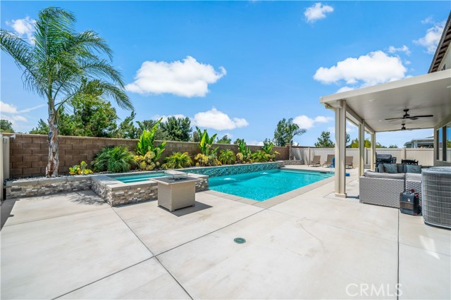 Detail Gallery Image 43 of 72 For 34171 Willow Stone St, Murrieta,  CA 92563 - 5 Beds | 3 Baths
