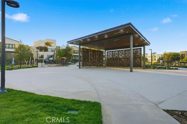 Detail Gallery Image 40 of 50 For 27315 Bear Creek Ln, Valencia,  CA 91381 - 4 Beds | 3/1 Baths