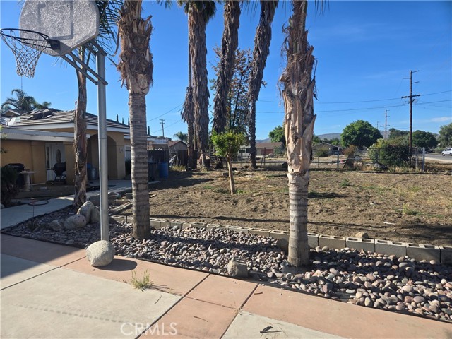 Image 4 of 5 For 550 Soboba Street