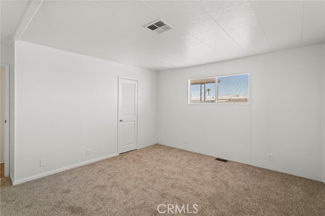 11050 Bryant Street, Yucaipa CA: https://media.crmls.org/medias/277d388c-426a-4ff8-941a-61dcfe817414.jpg