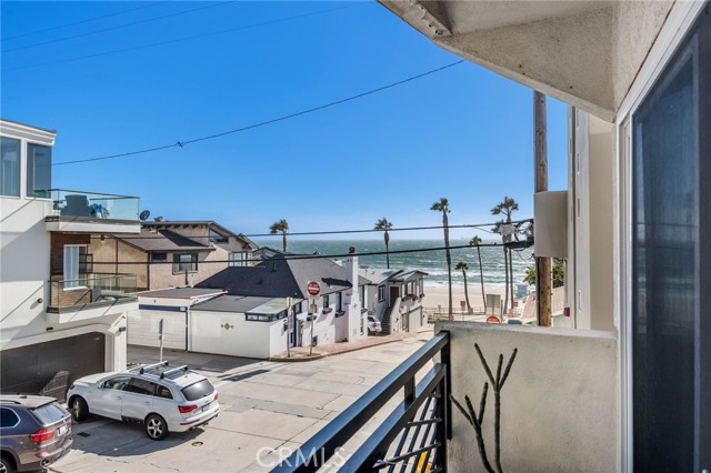 119 40th Street, Manhattan Beach, California 90266, ,Residential Income,Sold,40th,PW24094707