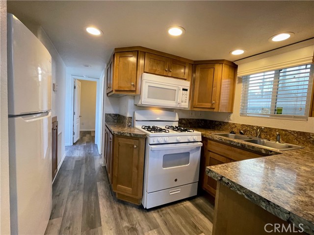 Detail Gallery Image 4 of 21 For 1190 N Palm Ave #350,  Hemet,  CA 92543 - 1 Beds | 1 Baths