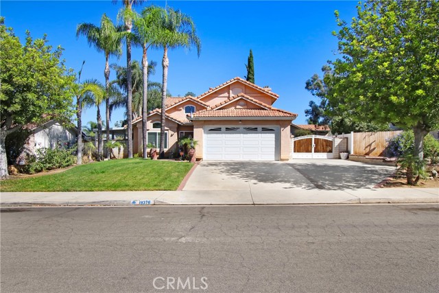 19376 Lambeth Ct, Riverside CA: https://media.crmls.org/medias/277f8e09-e0b9-47a7-a427-9ef932cdc099.jpg