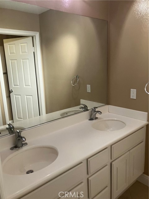 11968 Taylor Ct, Victorville, CA 92392 photo 7