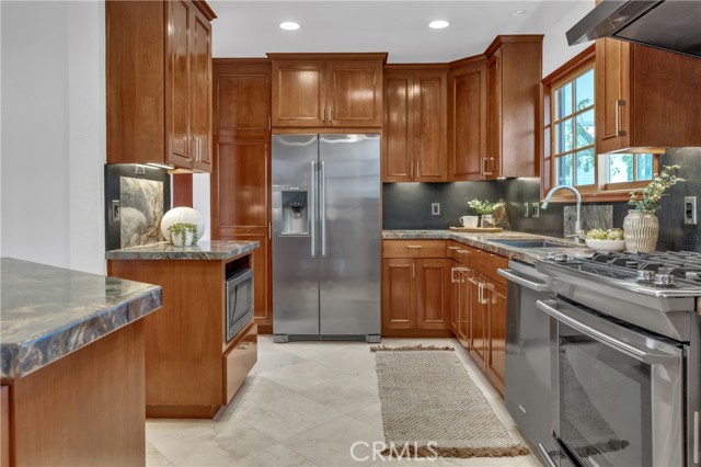 3032 Ostrom, Long Beach CA: https://media.crmls.org/medias/27805261-0251-4aae-80fa-25d3eaac7f70.jpg