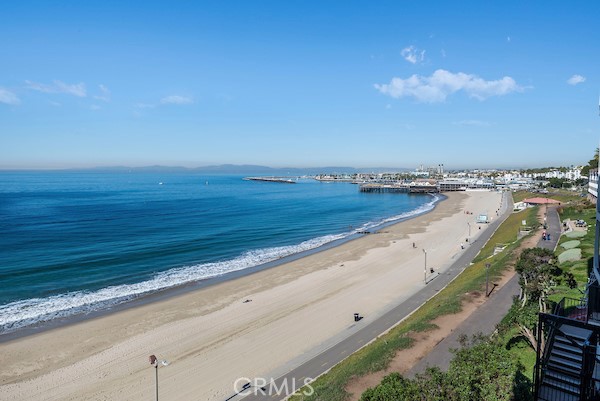 565 Esplanade, Redondo Beach, California 90277, 1 Bedroom Bedrooms, ,1 BathroomBathrooms,Residential,Sold,Esplanade,SB24016409