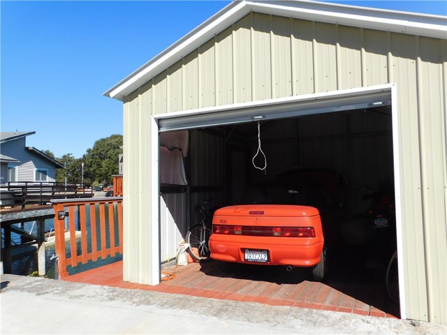 Detail Gallery Image 3 of 37 For 15178 Harbor Ln, Clearlake,  CA 95422 - 3 Beds | 2 Baths