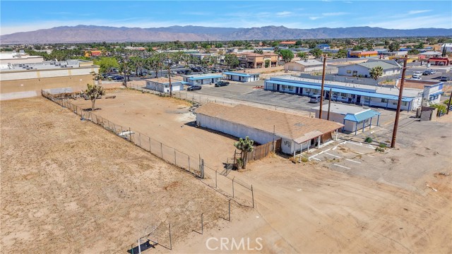 9777 Tamarisk Avenue, Hesperia, California 92345, ,Commercial Sale,For Sale,9777 Tamarisk Avenue,CRHD25111922