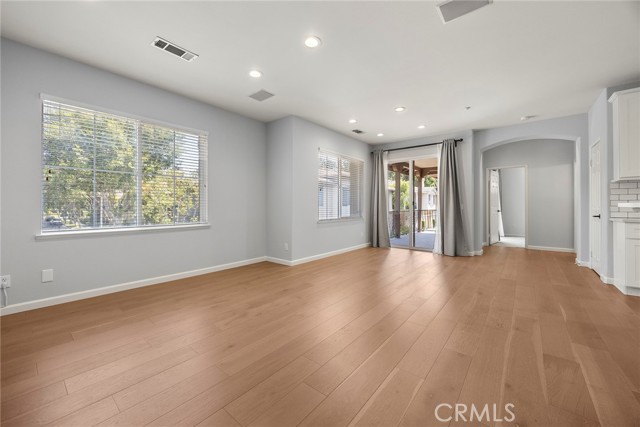 72 Salton, Irvine CA: https://media.crmls.org/medias/2781aebe-90da-4757-af94-fb094fe8124c.jpg