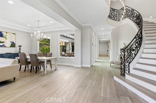 Detail Gallery Image 6 of 74 For 508 Westminster Ave, Newport Beach,  CA 92663 - 5 Beds | 5/1 Baths