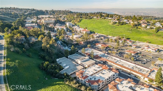 Detail Gallery Image 38 of 43 For 901 Deep Valley #104,  Rolling Hills Estates,  CA 90274 - 2 Beds | 2 Baths