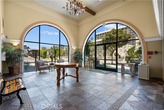 Detail Gallery Image 1 of 1 For 21345 Hawthorne Bld #111,  Torrance,  CA 90503 - 2 Beds | 2 Baths