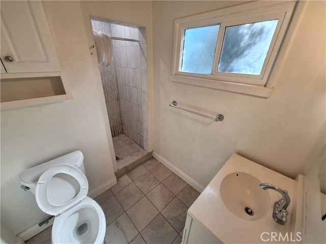 Detail Gallery Image 3 of 14 For 11528 Culver #1/2,  Los Angeles,  CA 90066 - 2 Beds | 2 Baths