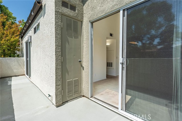 Detail Gallery Image 9 of 34 For 24450 Leonard Tree Ln #202,  Newhall,  CA 91321 - 2 Beds | 2 Baths