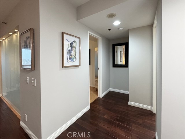 Detail Gallery Image 18 of 57 For 525 E Seaside Way #305,  Long Beach,  CA 90802 - 2 Beds | 1/1 Baths