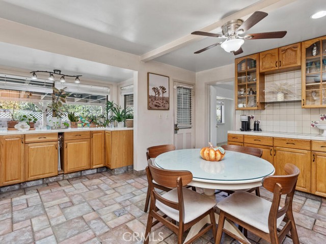 Detail Gallery Image 18 of 43 For 9529 Hayes St, Riverside,  CA 92503 - 4 Beds | 2 Baths