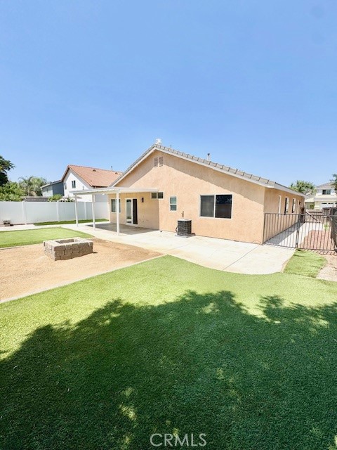 Detail Gallery Image 34 of 42 For 5220 Holstein Way, Jurupa Valley,  CA 92509 - 3 Beds | 2 Baths