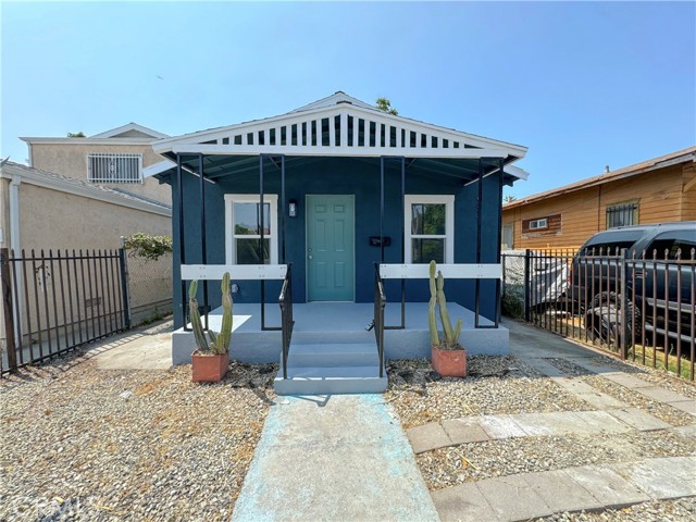 Detail Gallery Image 1 of 22 For 9537 Beach St, Los Angeles,  CA 90002 - 3 Beds | 2 Baths