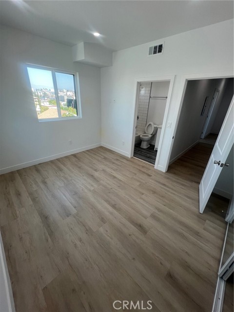 1128 Ardmore, Los Angeles CA: https://media.crmls.org/medias/2785b092-e250-4176-ad93-da0d467bcd8a.jpg