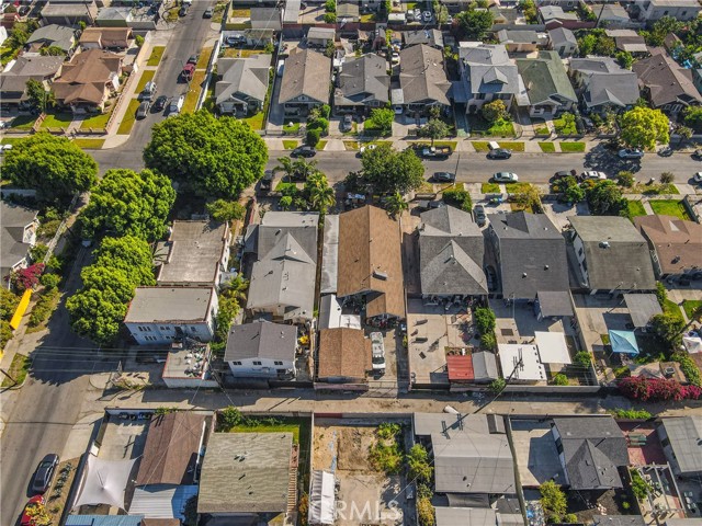 Detail Gallery Image 3 of 4 For 1611 46th, Los Angeles,  CA 90062 - – Beds | – Baths