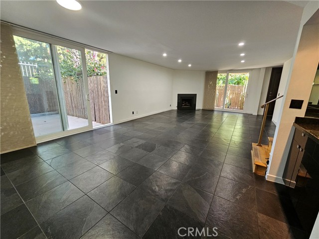 4836 Balboa Avenue, Encino CA: https://media.crmls.org/medias/27878fdf-b333-4f57-9288-a1a54e811aaa.jpg
