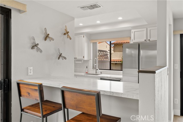 45436 Driftwood Drive, Palm Desert CA: https://media.crmls.org/medias/27880403-9fbb-4c0f-967b-4fc6eb730480.jpg