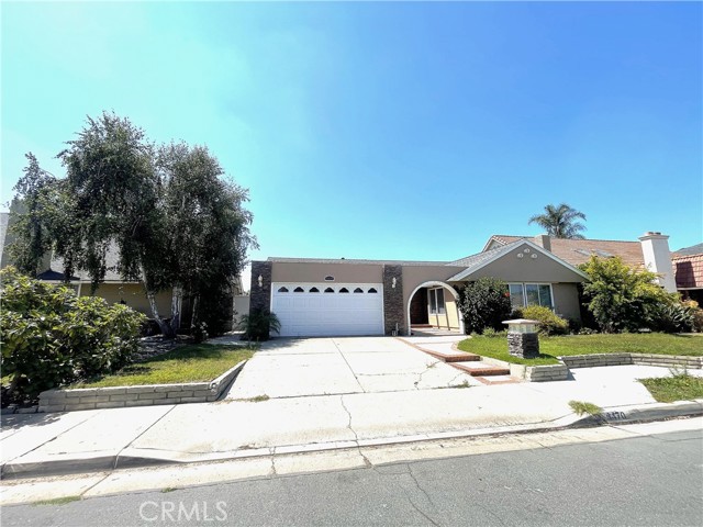 4470 Avenida Granada, Cypress CA: https://media.crmls.org/medias/27887baf-8220-4bff-9459-e70be141deab.jpg