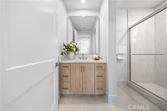 Detail Gallery Image 20 of 46 For 112 Oakstone, Irvine,  CA 92618 - 4 Beds | 3 Baths