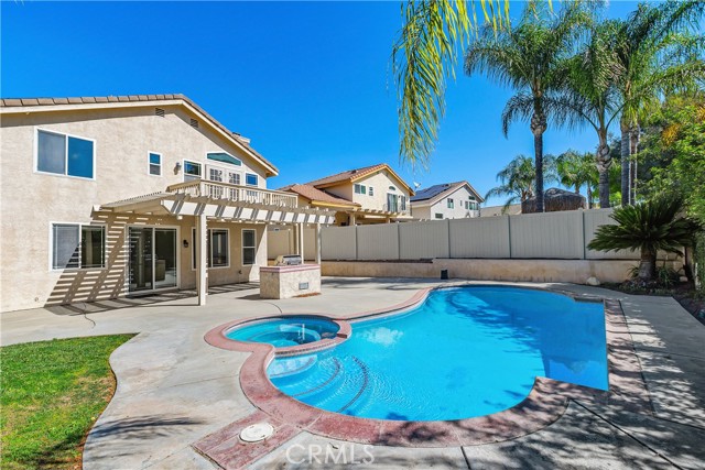 Detail Gallery Image 3 of 42 For 31665 via Cordoba, Temecula,  CA 92592 - 4 Beds | 3 Baths