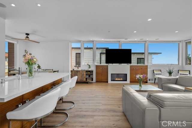 Detail Gallery Image 19 of 50 For 1501 Monterey Bld, Hermosa Beach,  CA 90254 - 4 Beds | 3/1 Baths