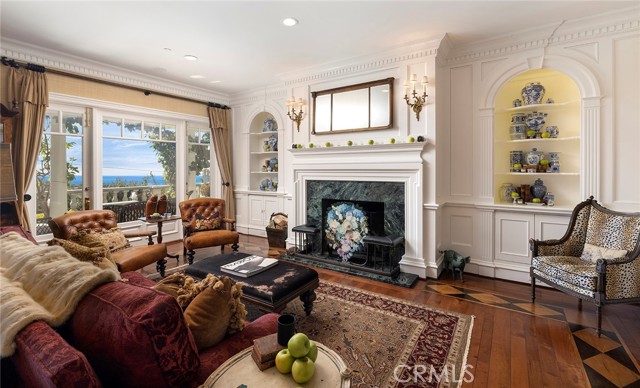 1 San Mateo Way, Corona del Mar CA: https://media.crmls.org/medias/278a7638-b470-4d42-ad57-e9a610295ff5.jpg