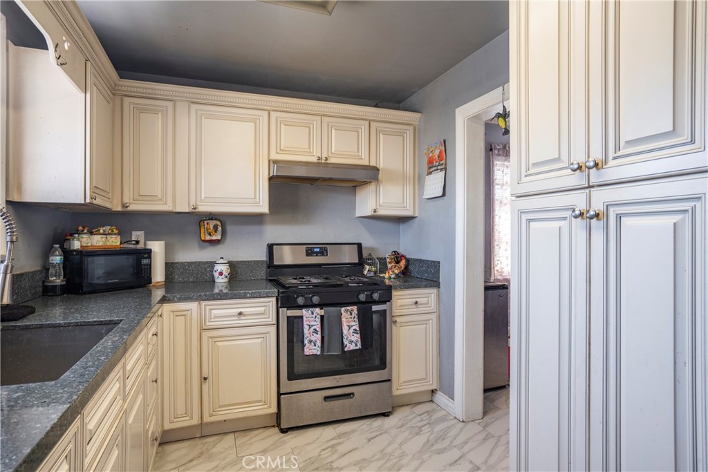 MLS #OC25250361 image #6