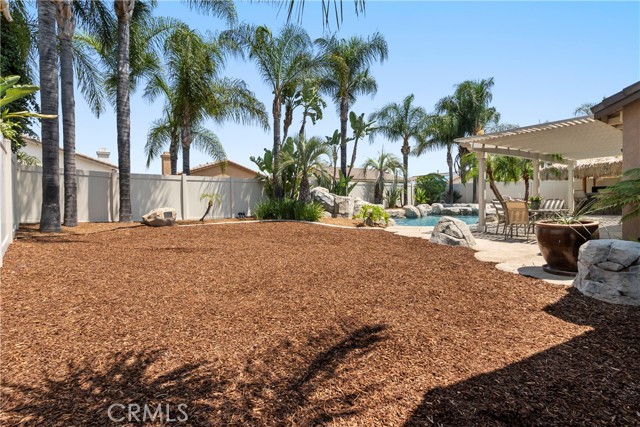 8880 Stony Brook Circle, Riverside CA: https://media.crmls.org/medias/278bb183-9c4f-465e-ad4b-fea2e686d021.jpg