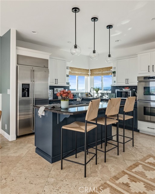 Detail Gallery Image 7 of 66 For 229 23rd, Manhattan Beach,  CA 90266 - 3 Beds | 4 Baths