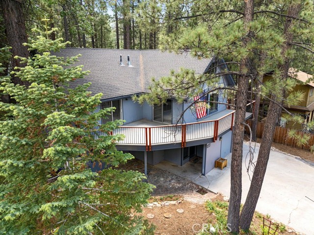 Detail Gallery Image 5 of 51 For 41735 Comstock Ln, Big Bear Lake,  CA 92315 - 4 Beds | 2 Baths