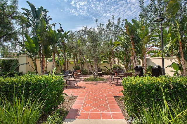 Detail Gallery Image 48 of 74 For 36 Royal Grove, Irvine,  CA 92620 - 4 Beds | 4 Baths