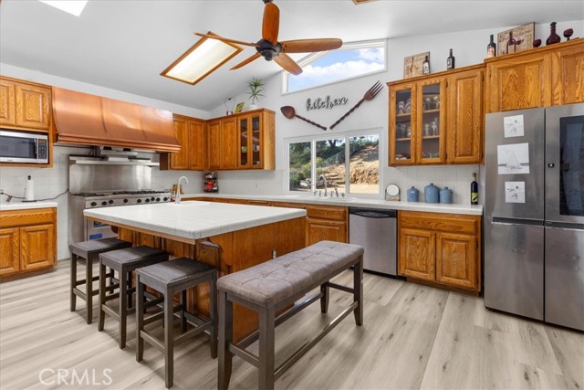 Detail Gallery Image 17 of 44 For 21890 Victorian, Wildomar,  CA 92595 - 5 Beds | 3 Baths