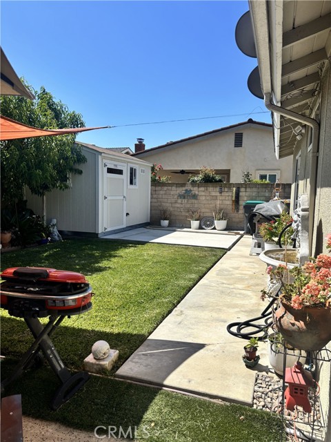 13615 Marsh Avenue, Chino CA: https://media.crmls.org/medias/278de6f2-61b7-49eb-a949-8490602bfa6f.jpg