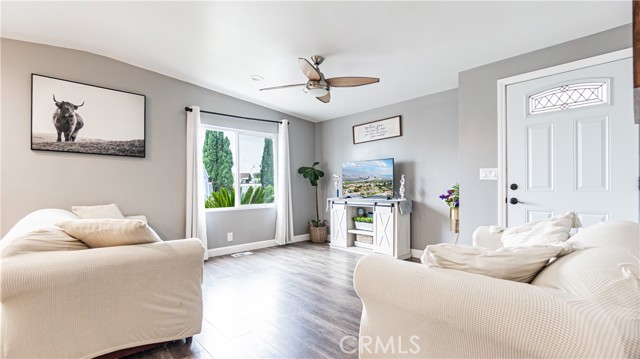 4041 Pedley Road, Jurupa Valley CA: https://media.crmls.org/medias/278e14db-8e08-4520-860a-5da0103d1313.jpg