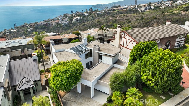741 Marlin, Laguna Beach CA: https://media.crmls.org/medias/278e534c-60d0-4321-9f57-5f3661de5db3.jpg