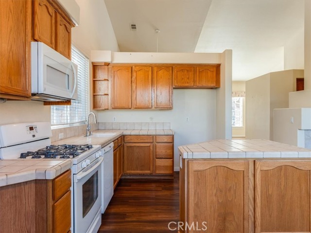 Detail Gallery Image 15 of 45 For 3888 Les Maisons Dr, Santa Maria,  CA 93455 - 3 Beds | 2 Baths