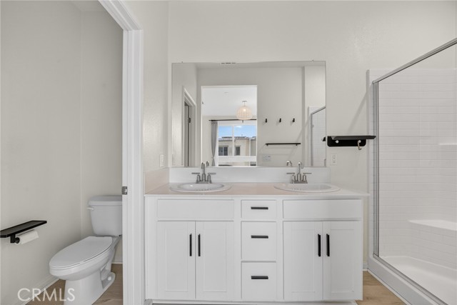 Detail Gallery Image 33 of 55 For 8405 N Fusion, Northridge,  CA 91325 - 4 Beds | 4 Baths