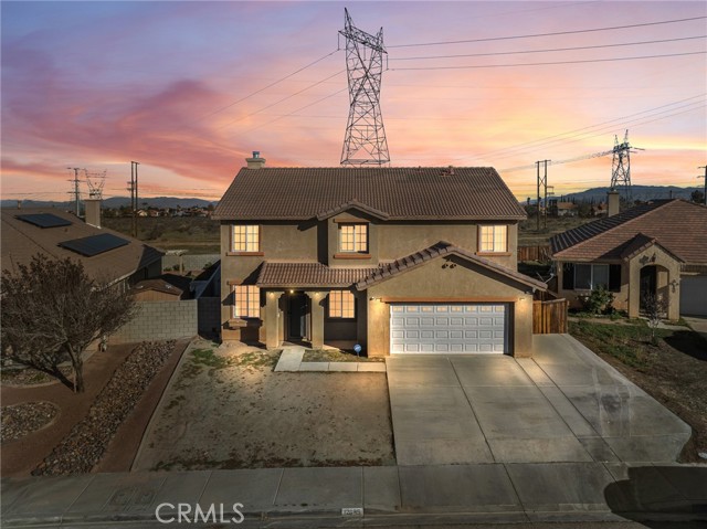 Detail Gallery Image 3 of 42 For 12685 Biscayne, Victorville,  CA 92392 - 5 Beds | 3/1 Baths