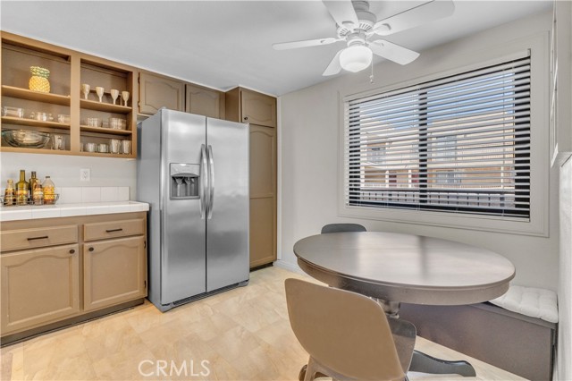 Detail Gallery Image 14 of 50 For 21040 Parthenia #25,  Canoga Park,  CA 91304 - 2 Beds | 2/1 Baths