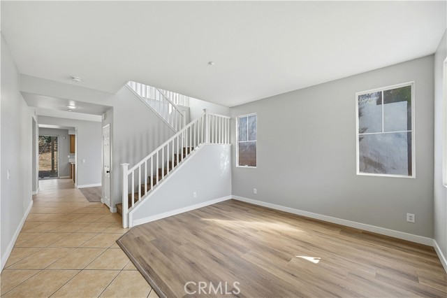 Detail Gallery Image 12 of 49 For 16498 Medinah, Fontana,  CA 92336 - 4 Beds | 2/1 Baths