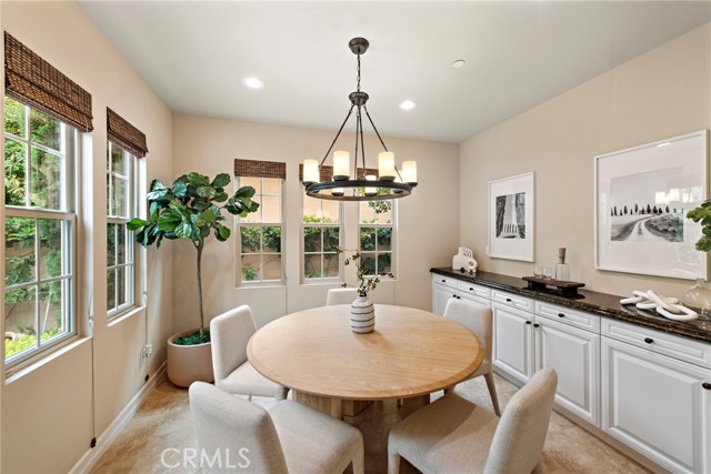 21 Corte Lomas Verdes, San Clemente CA: https://media.crmls.org/medias/27900cc5-fab7-4be4-8f65-2f6e794f8e4c.jpg