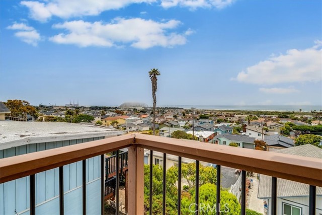 2675 Juniper Avenue, Morro Bay CA: https://media.crmls.org/medias/27906d87-1867-4855-9f8e-32657788a6c9.jpg