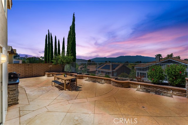 1443 Canyon Crest Drive, Corona CA: https://media.crmls.org/medias/2790d7cf-fda7-4a26-a617-f99ca411db9e.jpg